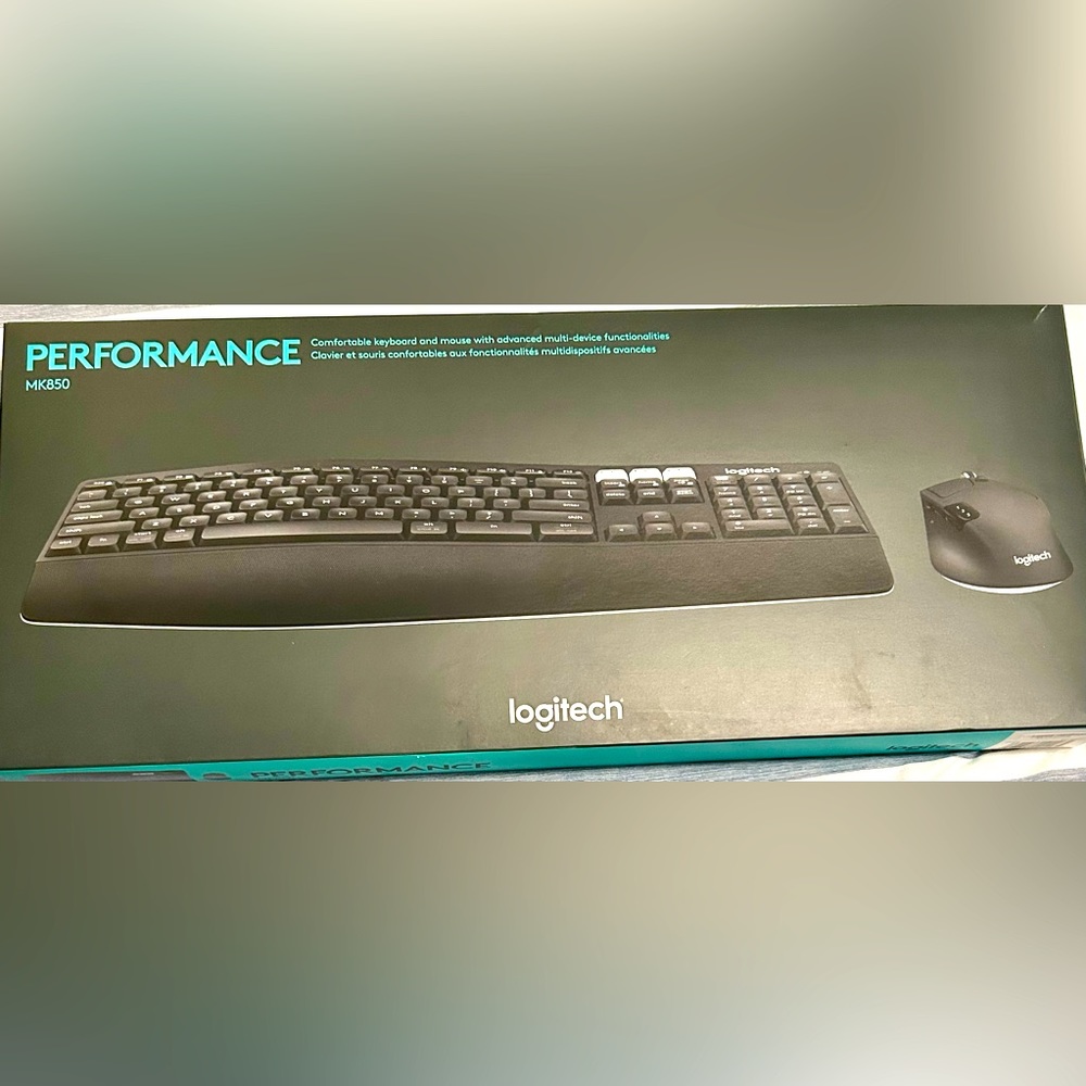 New, still in box Logitech MK850 Wireless Keyboard & Mouse